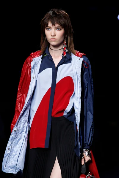 Look 57